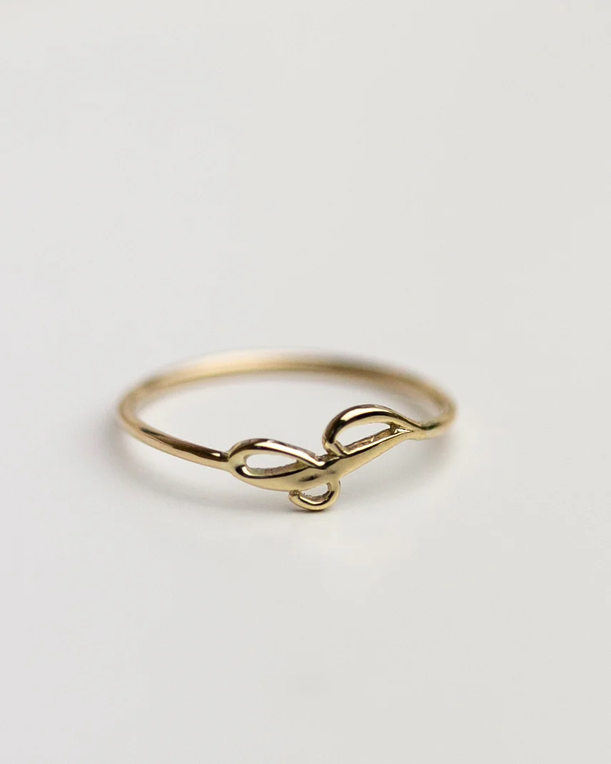14k Cursive Letter Ring - Image 3