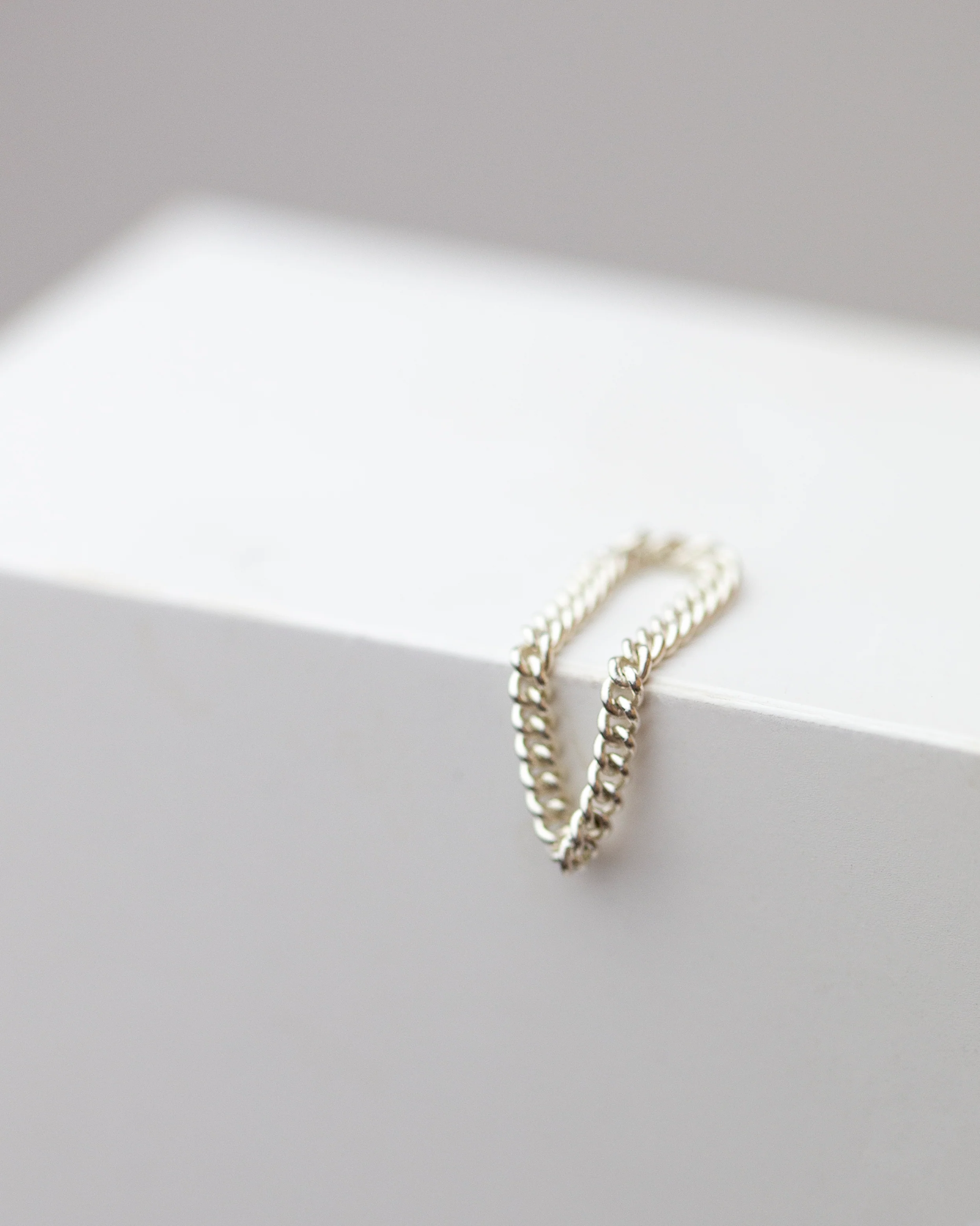 14k Dainty Curb Chain Ring - Image 3