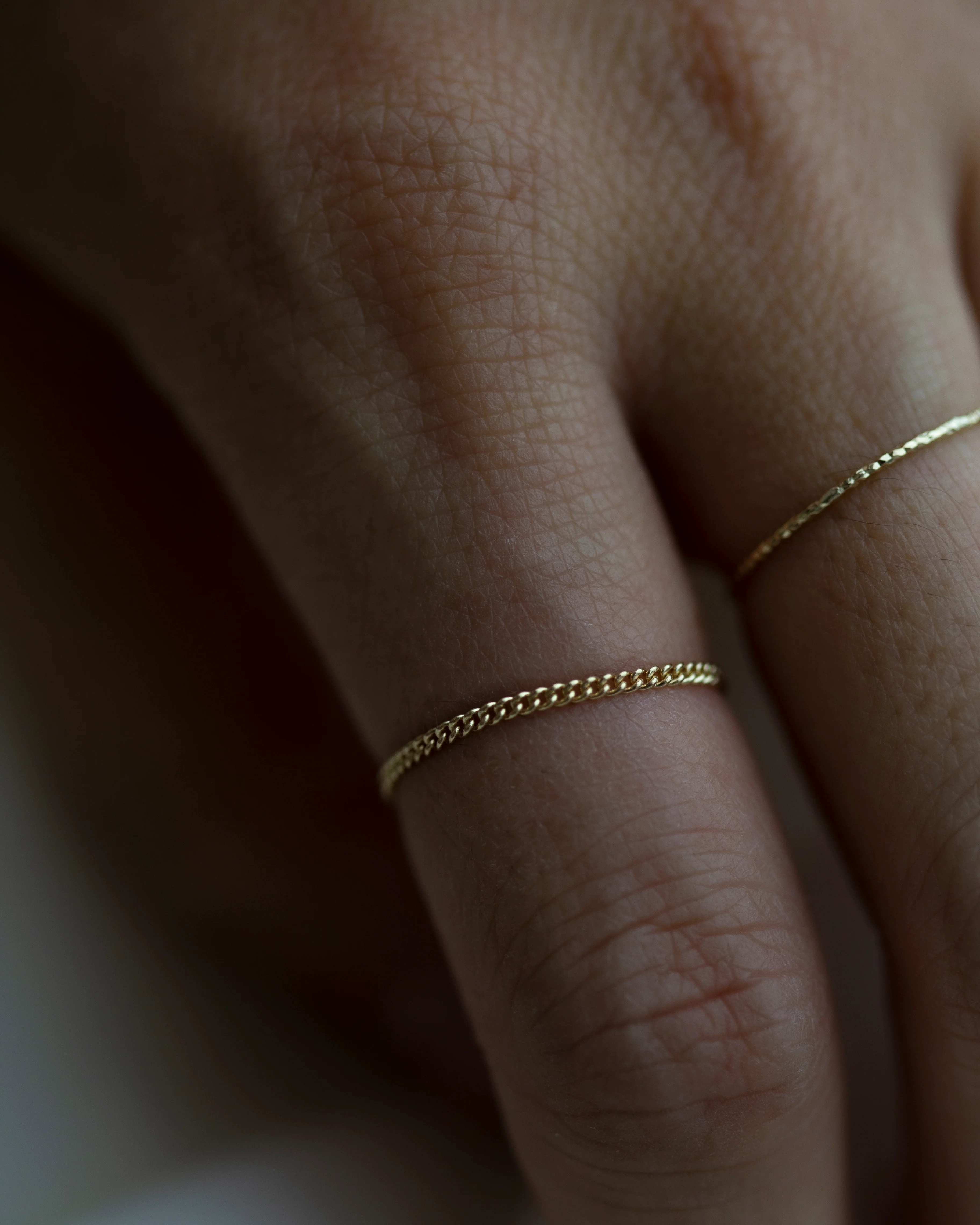 14k Dainty Curb Chain Ring - Image 4
