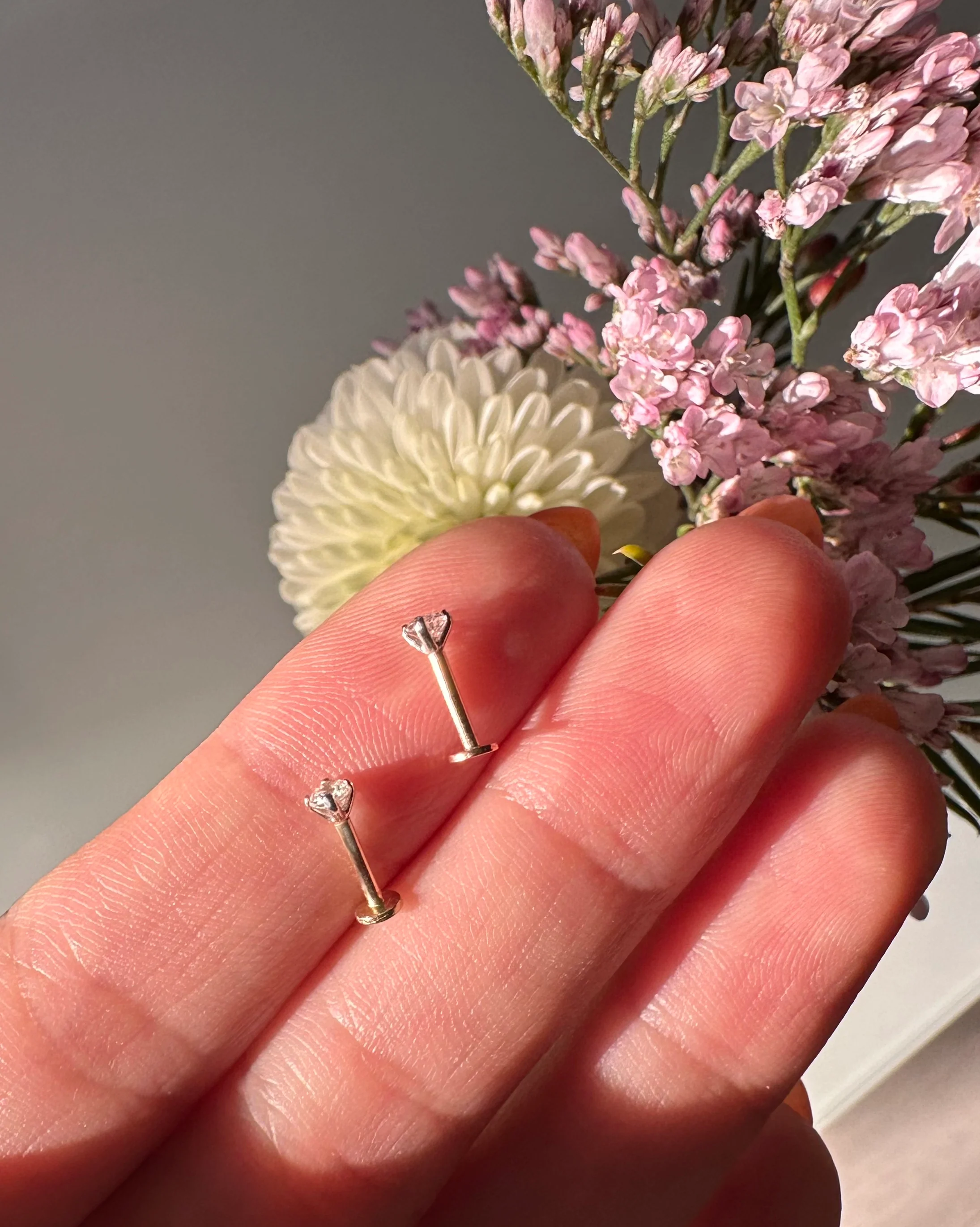 14k Diamond Flat back - Image 4