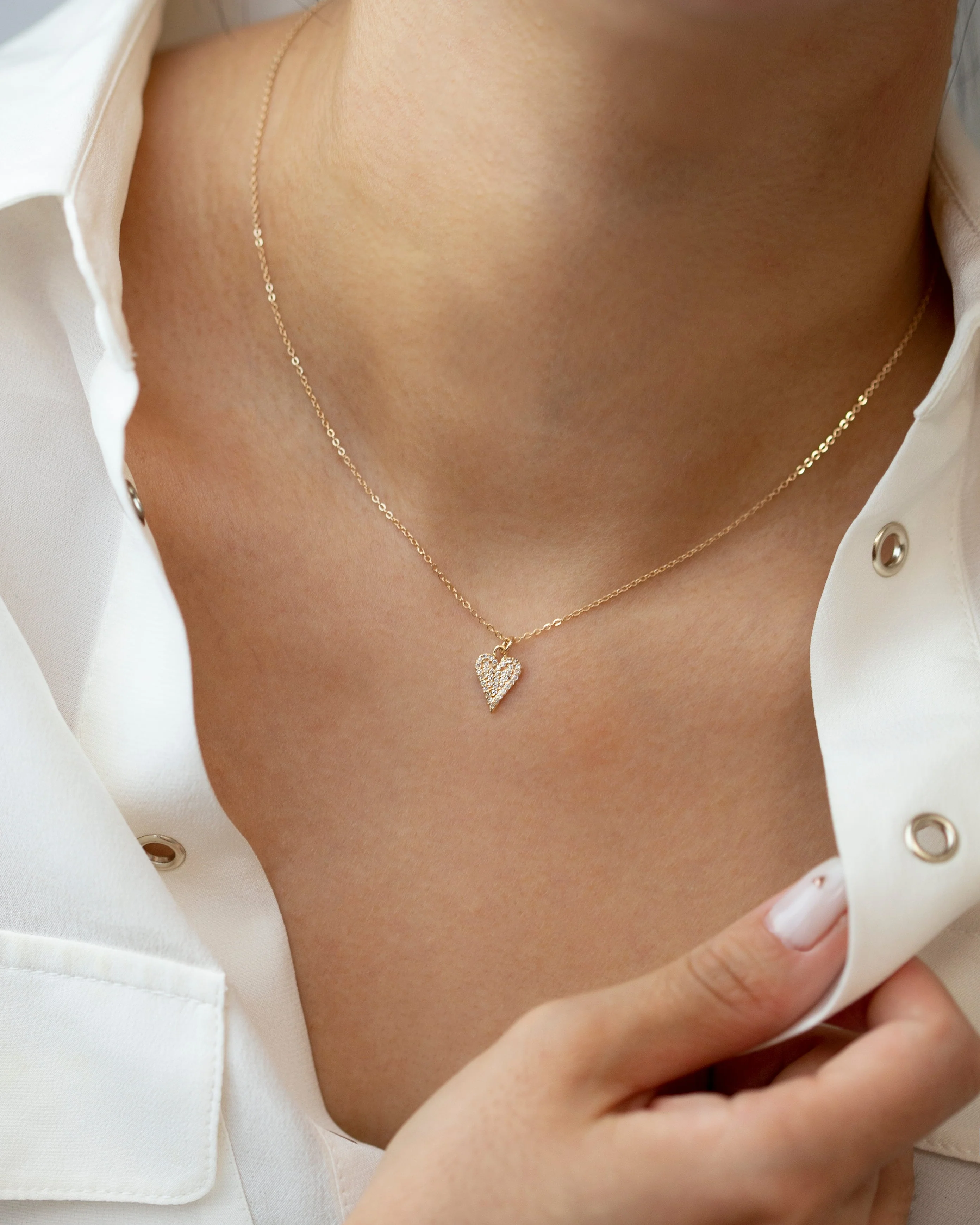 14k Diamond Pave Heart charm Necklace - Image 6