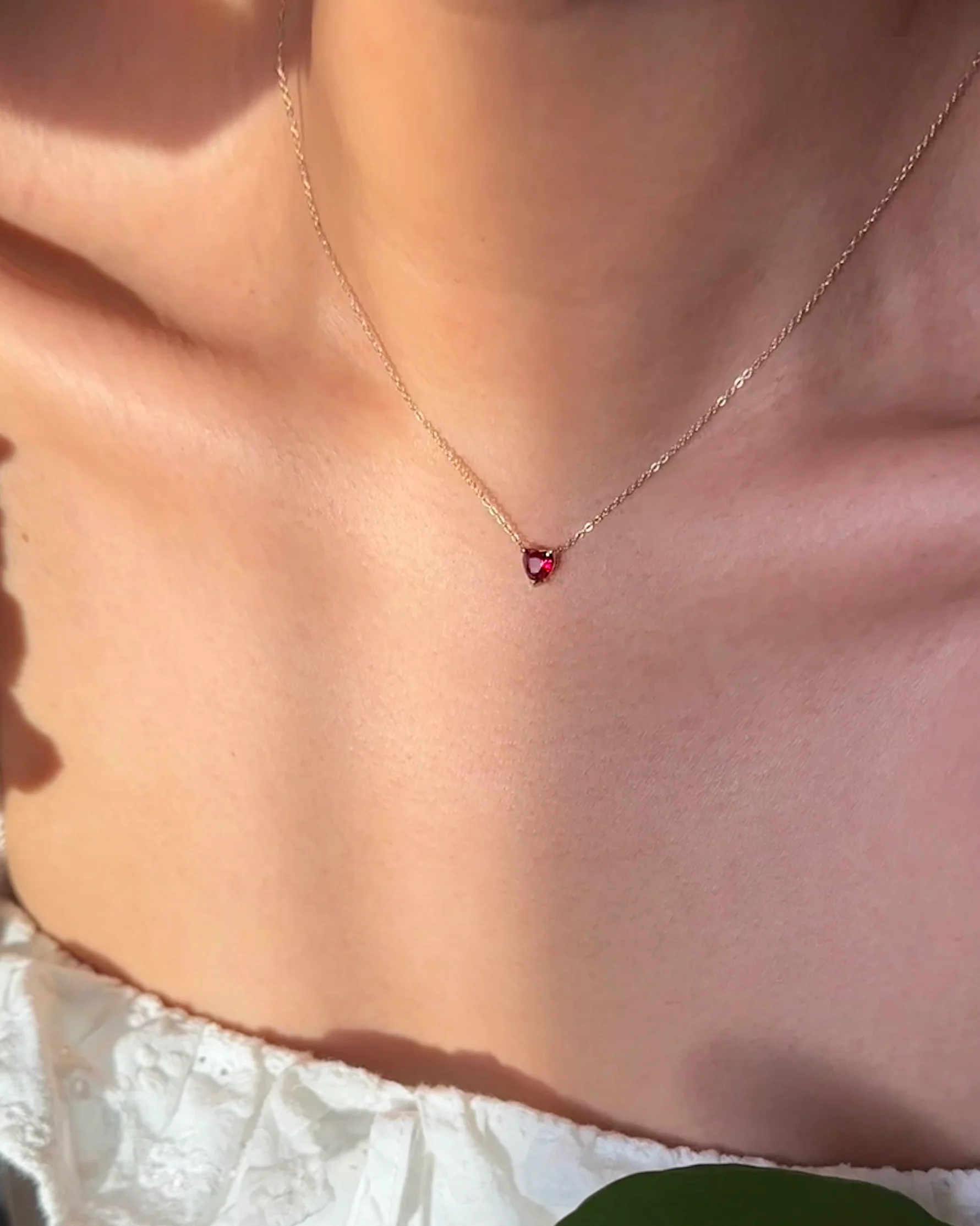 14k Gold Heart Shaped Garnet Necklace 