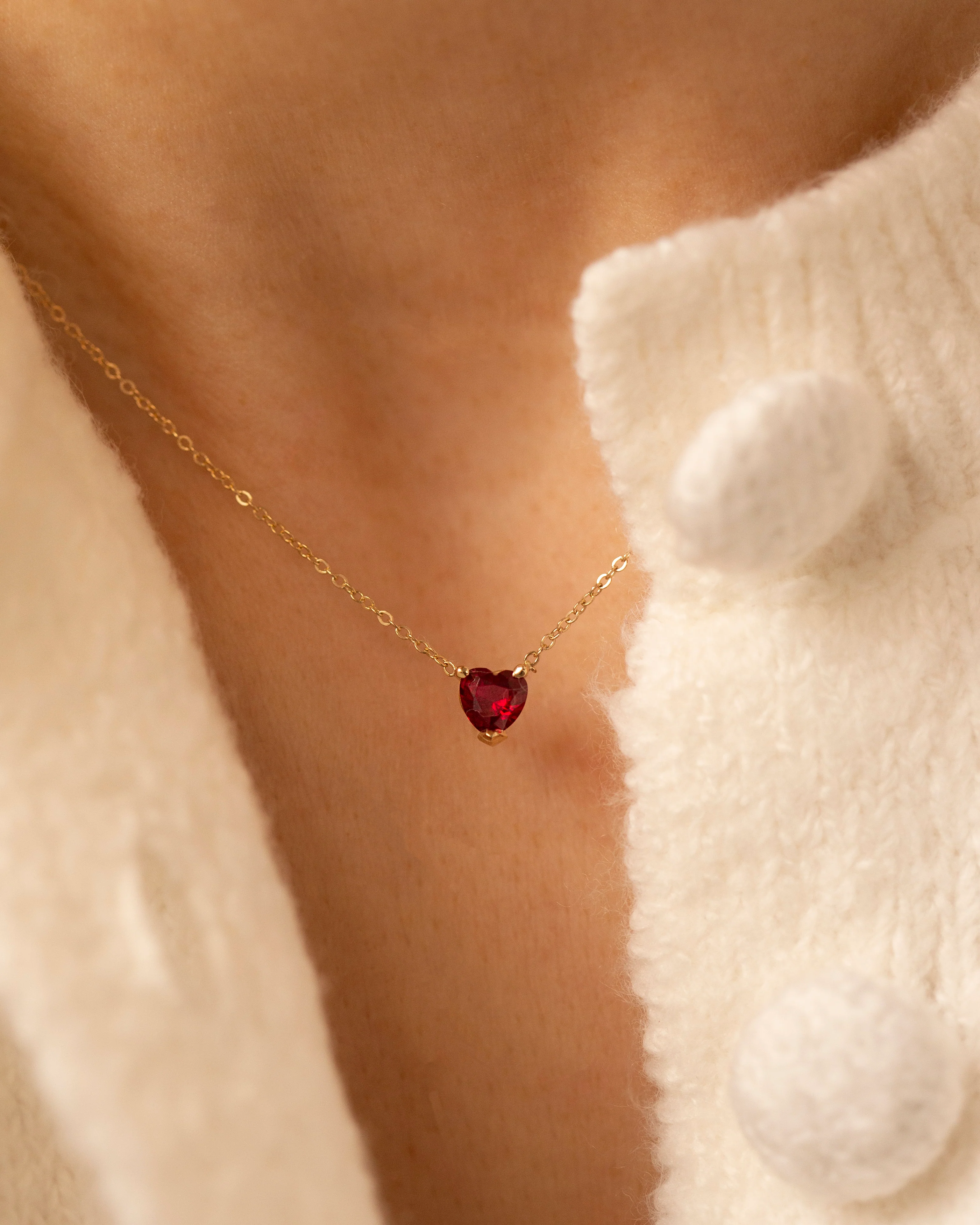 14k Gold Heart Shaped Garnet Necklace  - Image 7