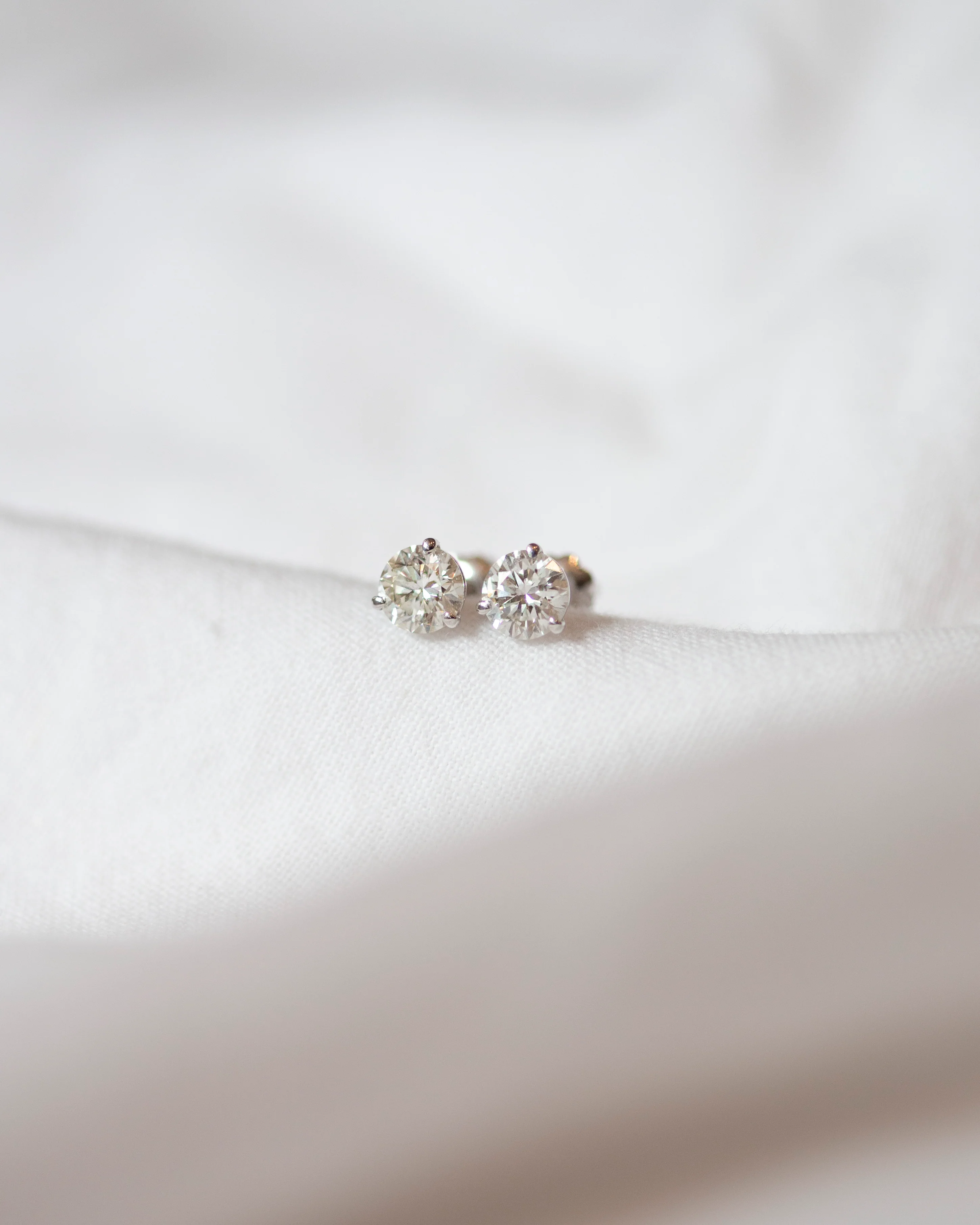 14k gold lab diamond earrings 1 Ct. TW - Image 6