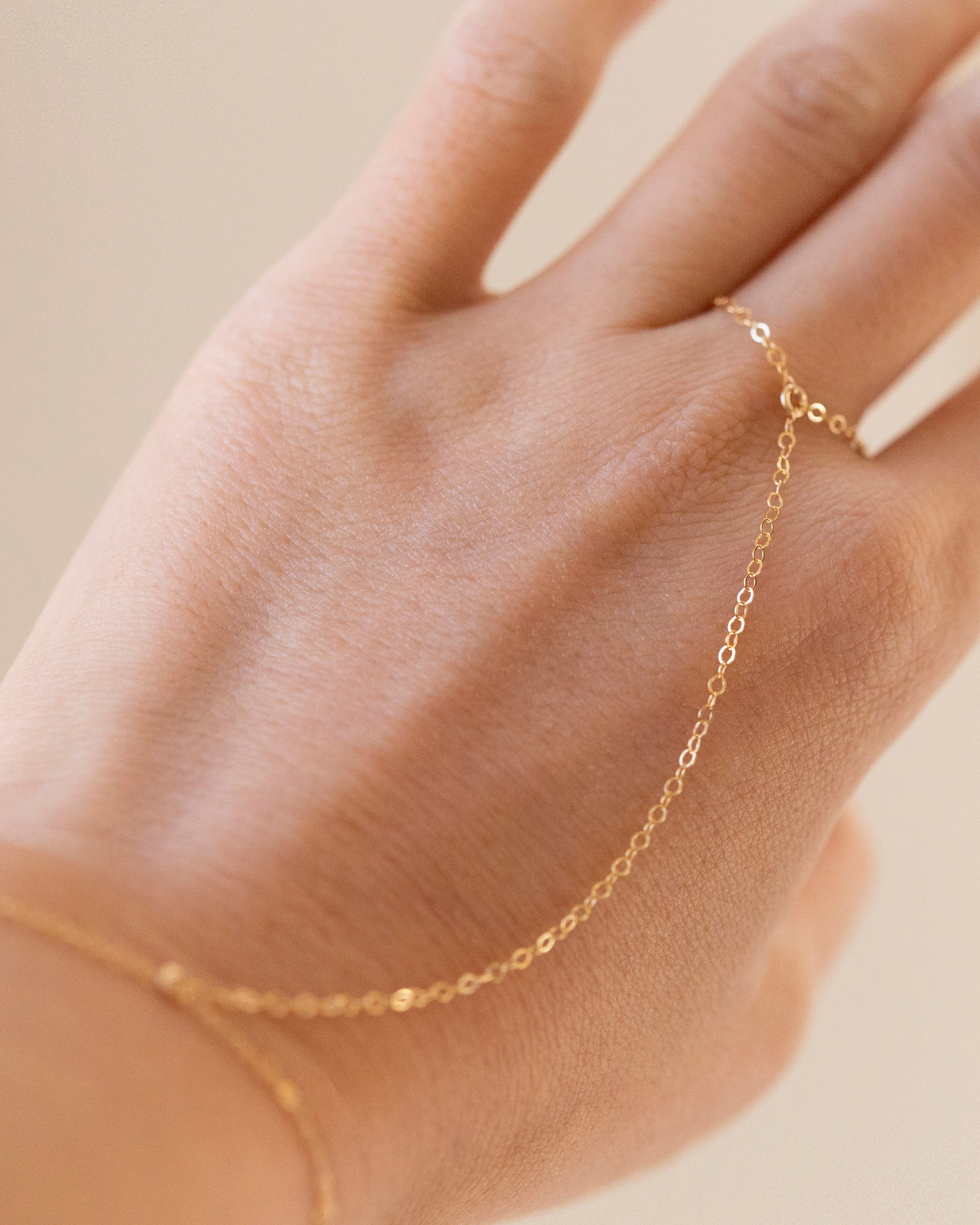 14k Gold Simple Hand Chain Bracelet - Image 3