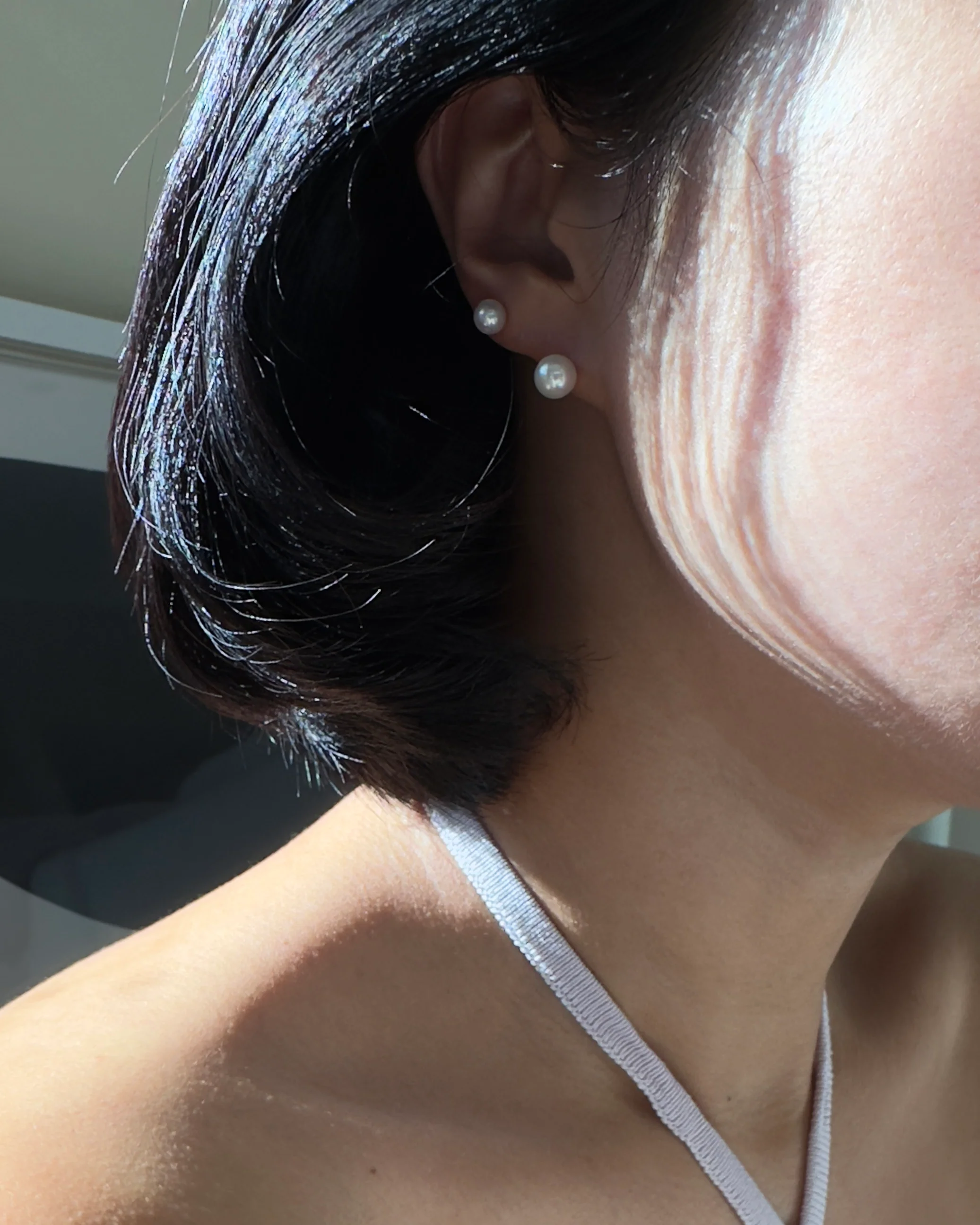 14k Pearl Stud Earrings - Image 5