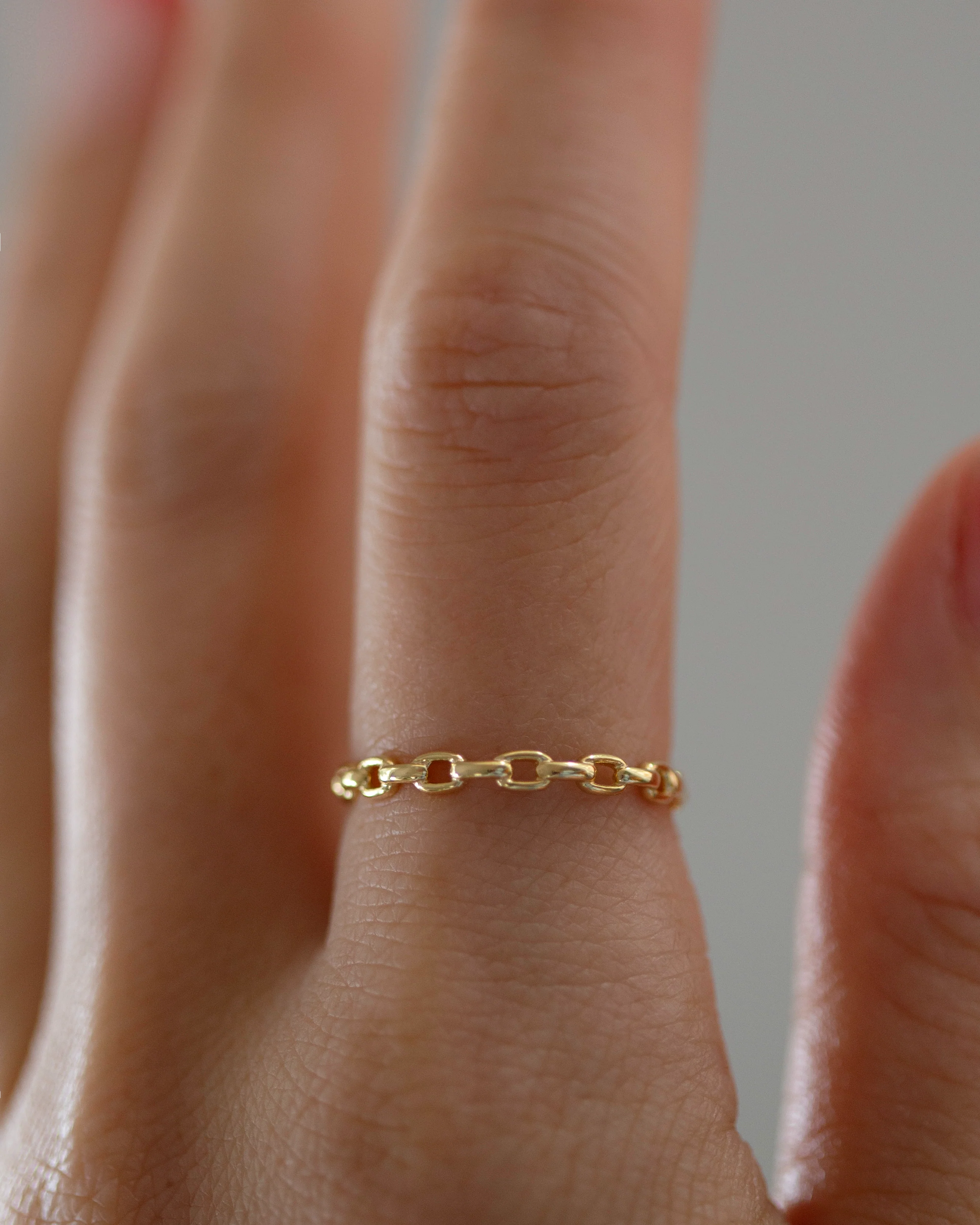 14k Solid Oval Link Ring - Image 5