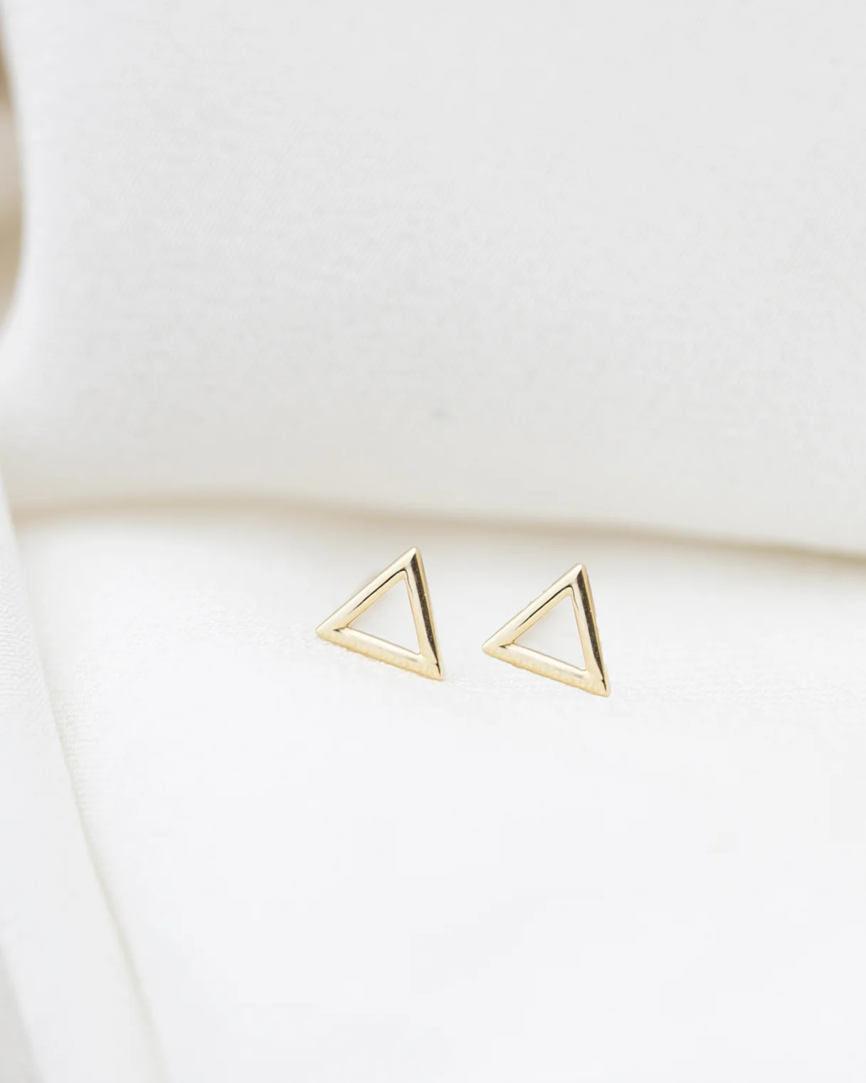14k Triangle Studs