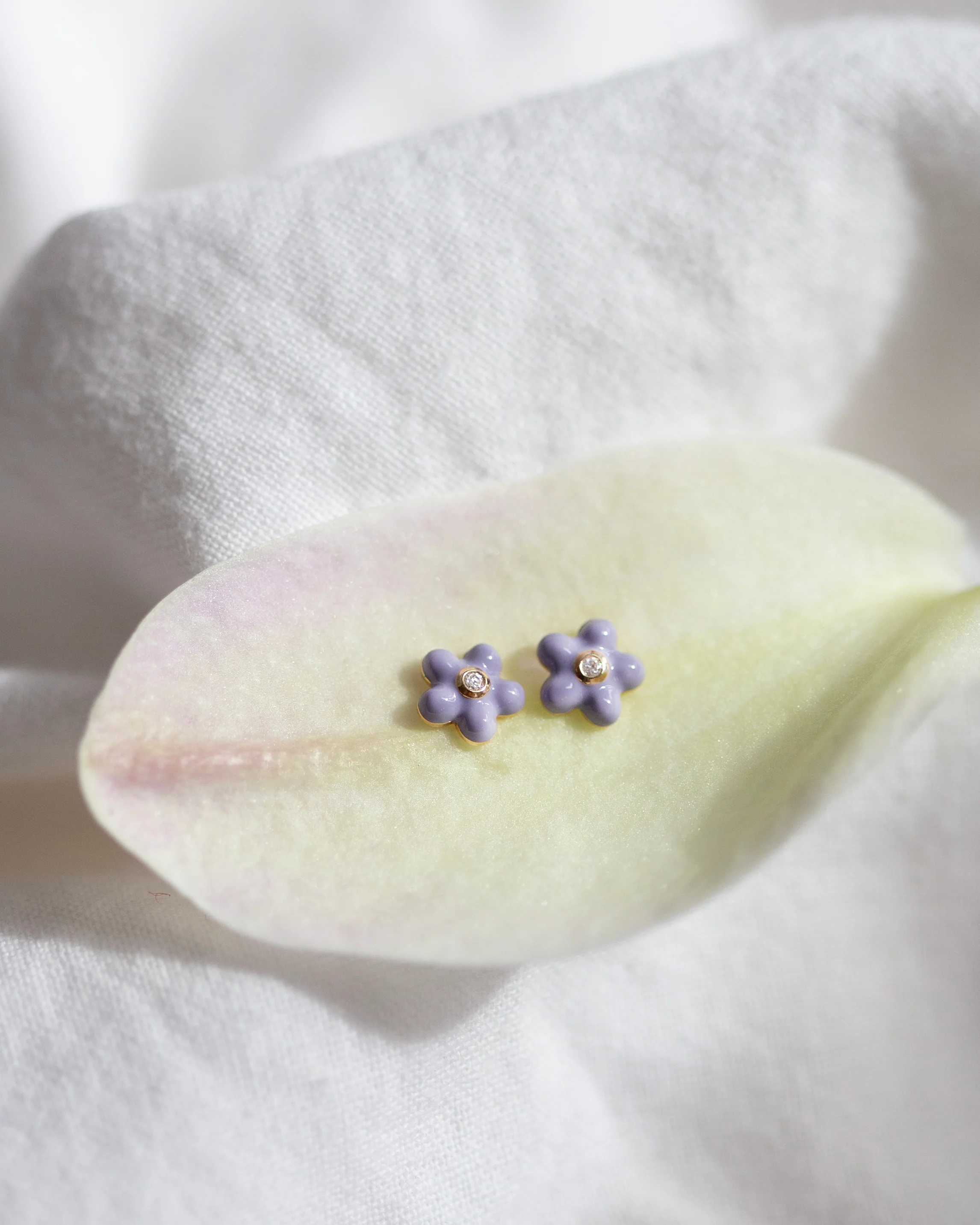 14k Violet Flower Stud Earrings - Image 2