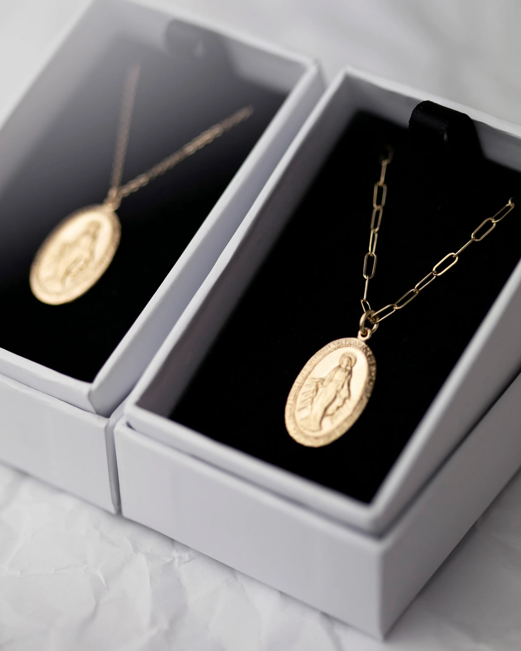 14K Virgin Mary Necklace - Image 8
