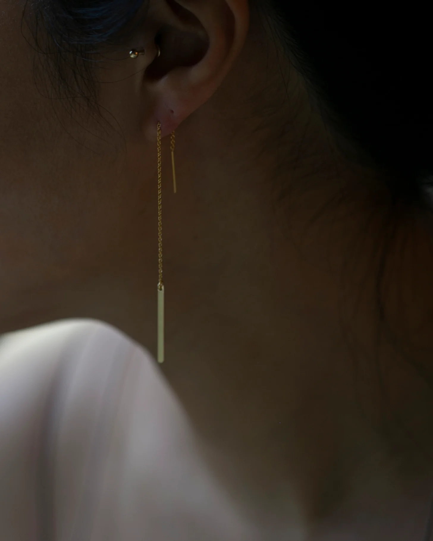 Bar Ear Thread Earrings - Image 6