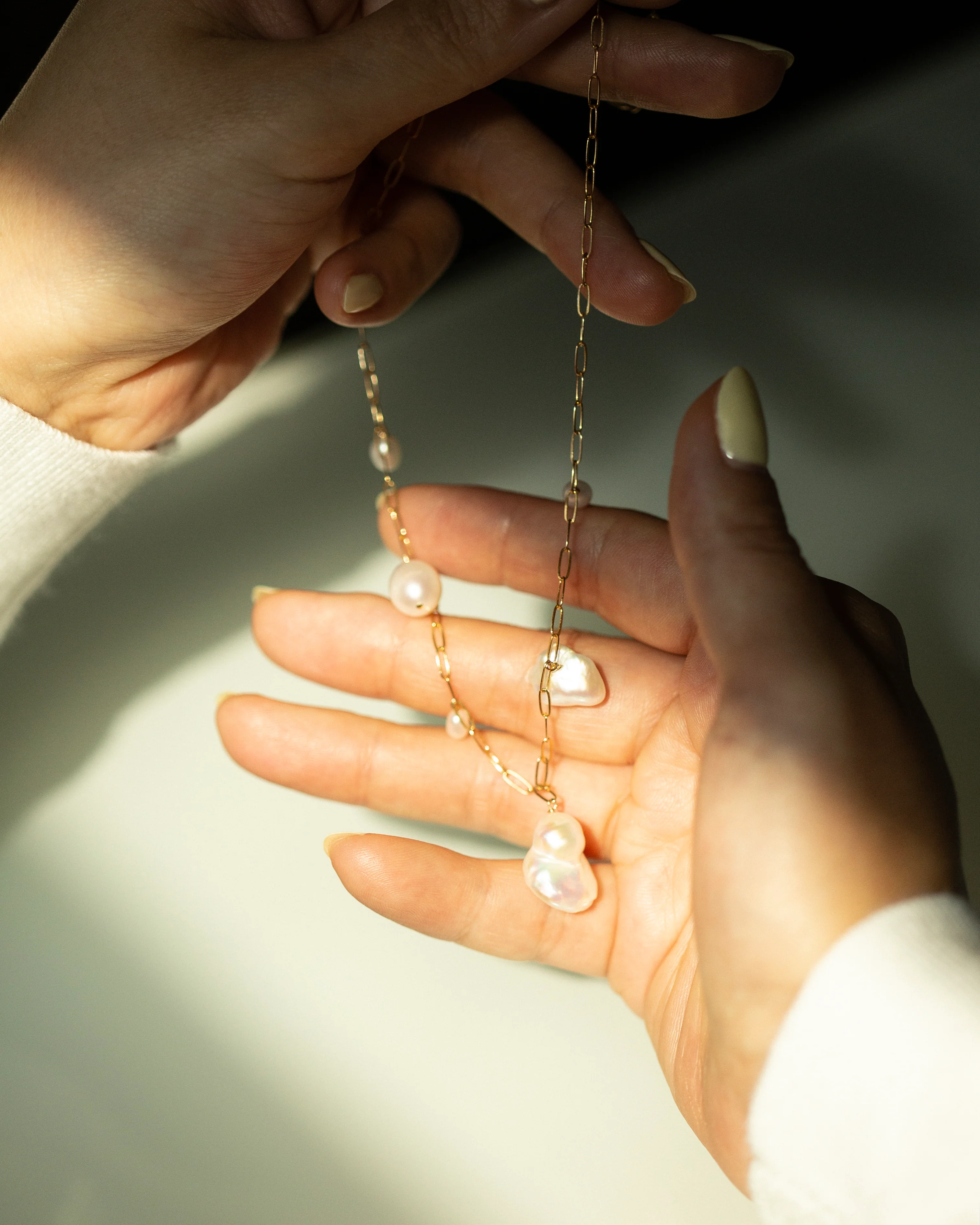 Baroque Pearl Dangle Necklace - Image 2