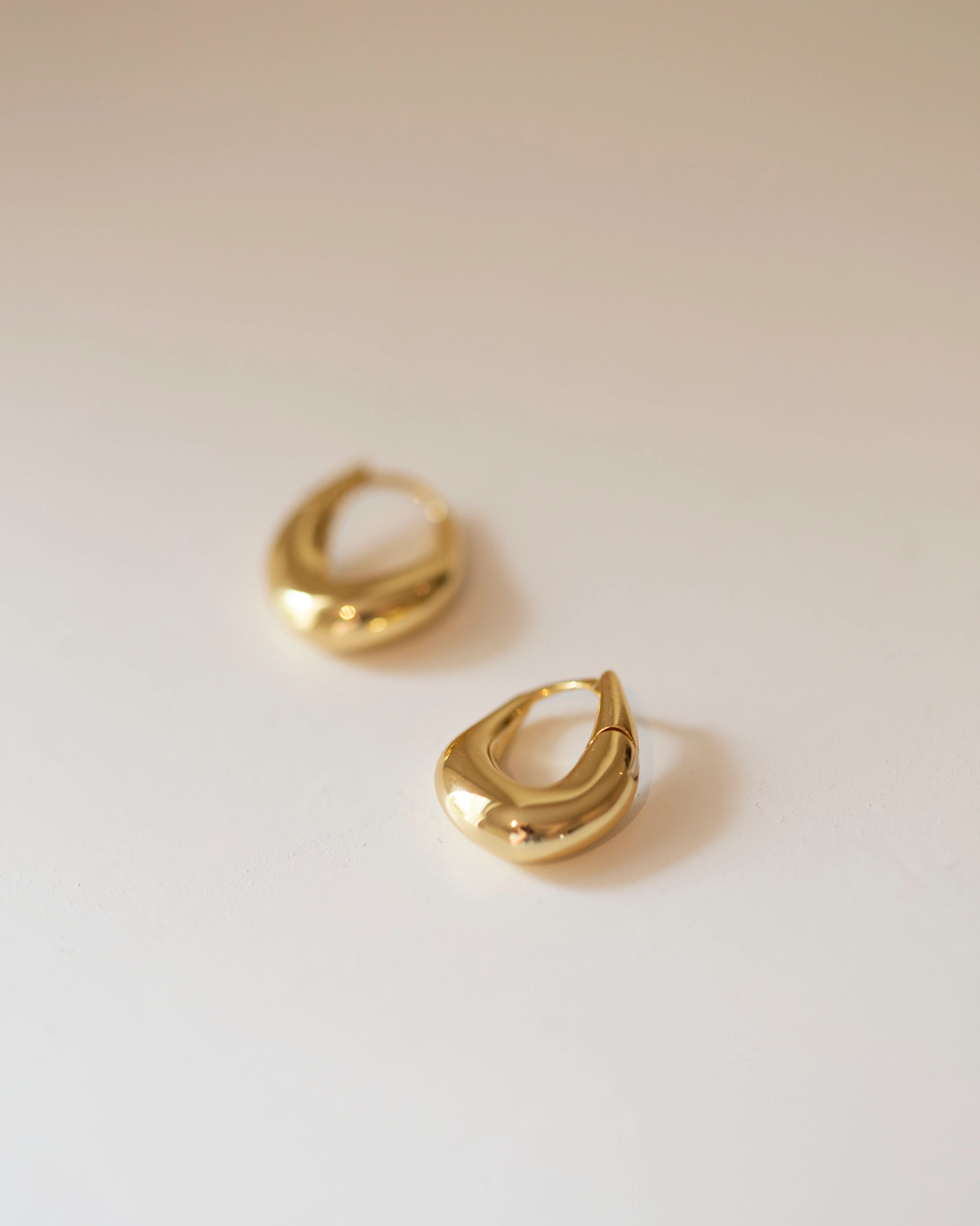 Dome Snap Huggie Earrings - Image 4