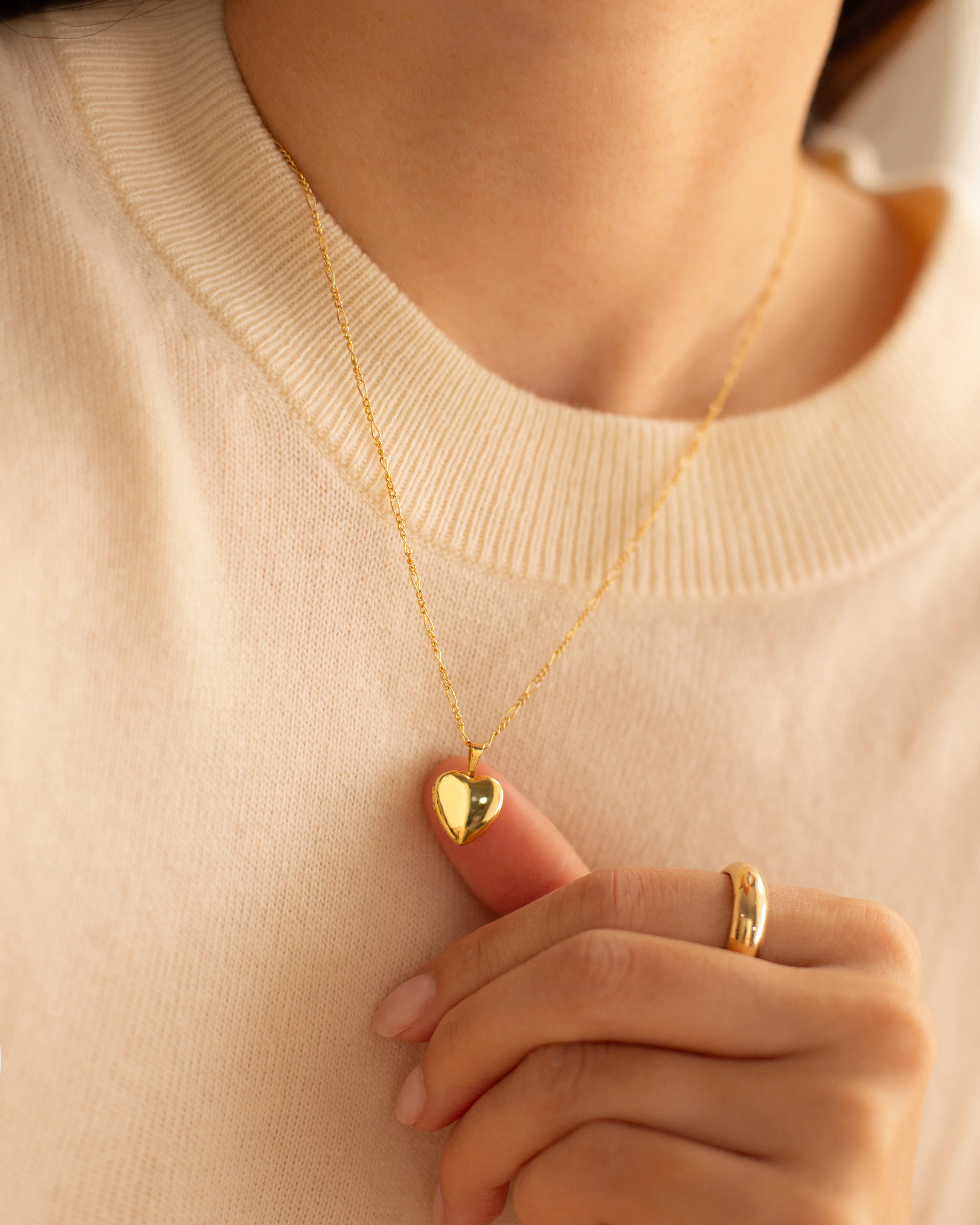 Heart Locket Pendant Necklace - Image 3