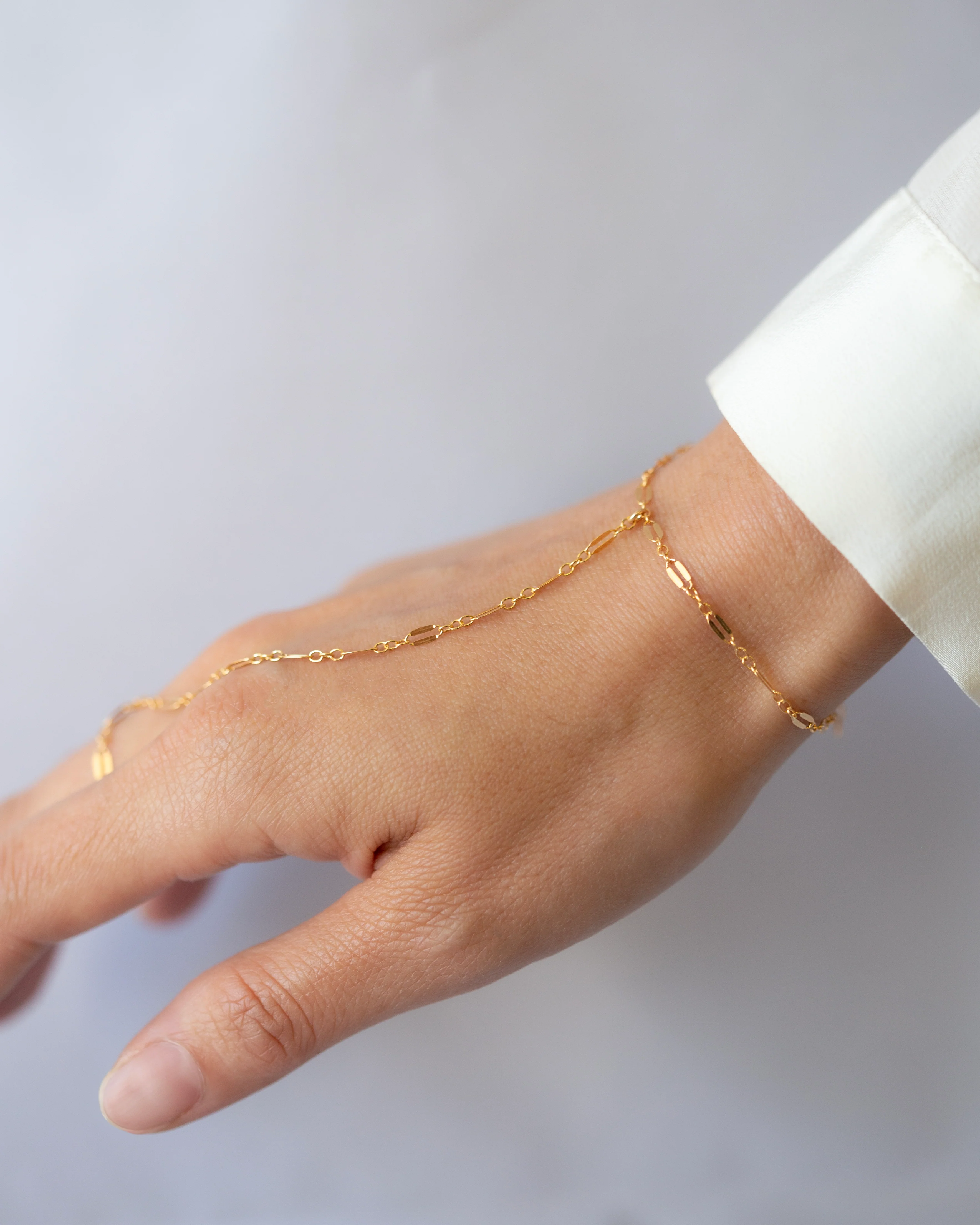Lace Chain Hand Bracelet - Image 4