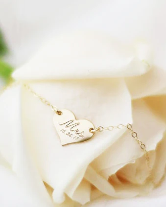 Mrs. Necklace - Image 3