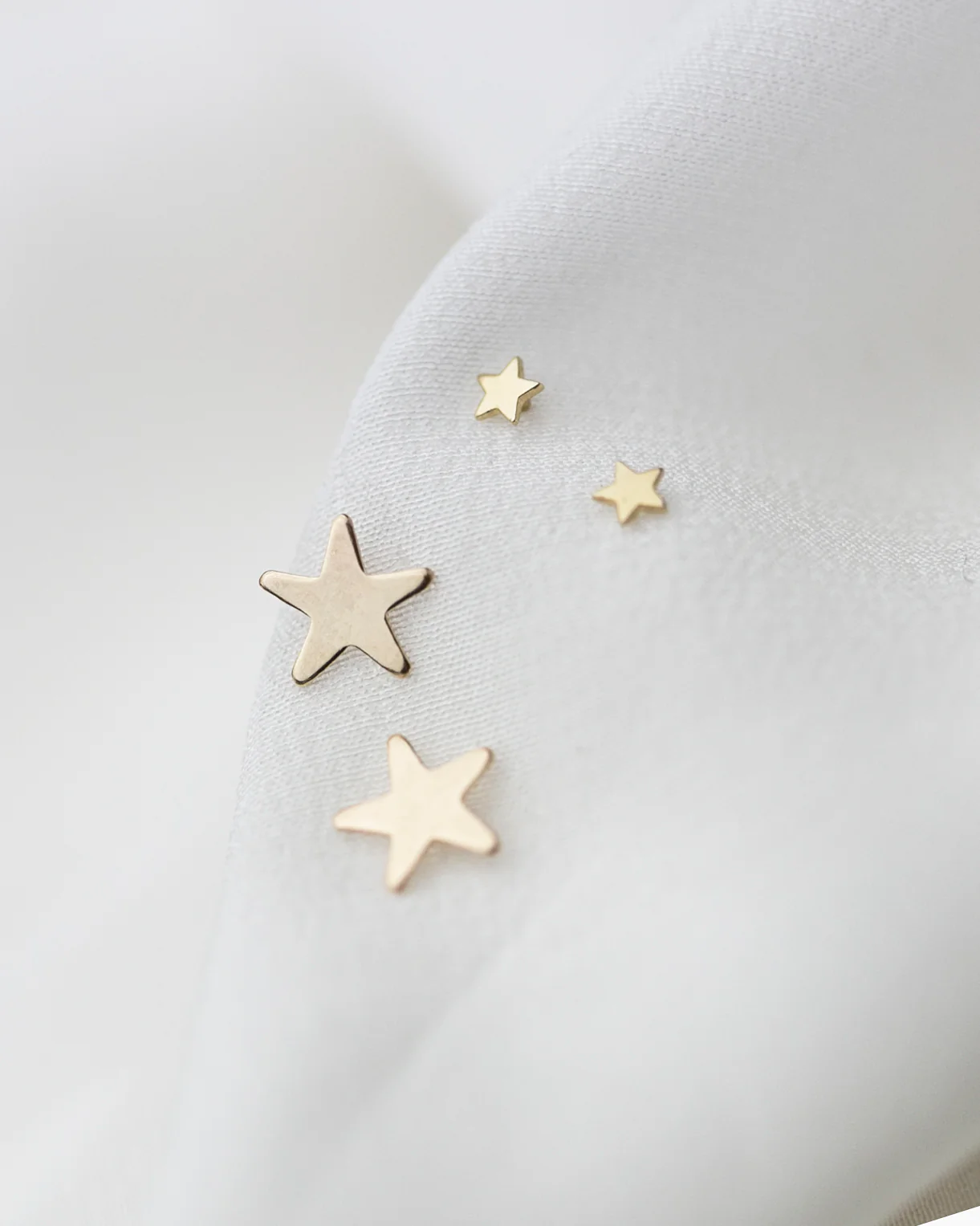 14k Star Stud Earrings - Image 5