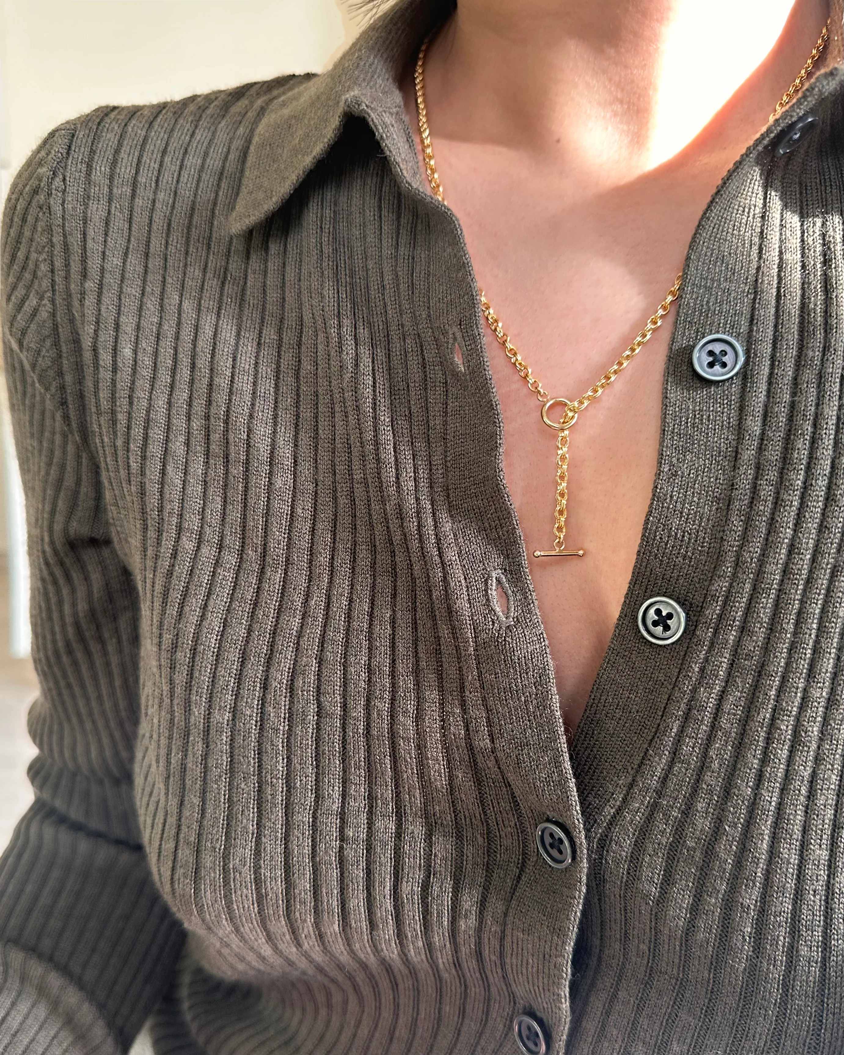 The Toggle Gold Double Round Cable Chain - Image 3