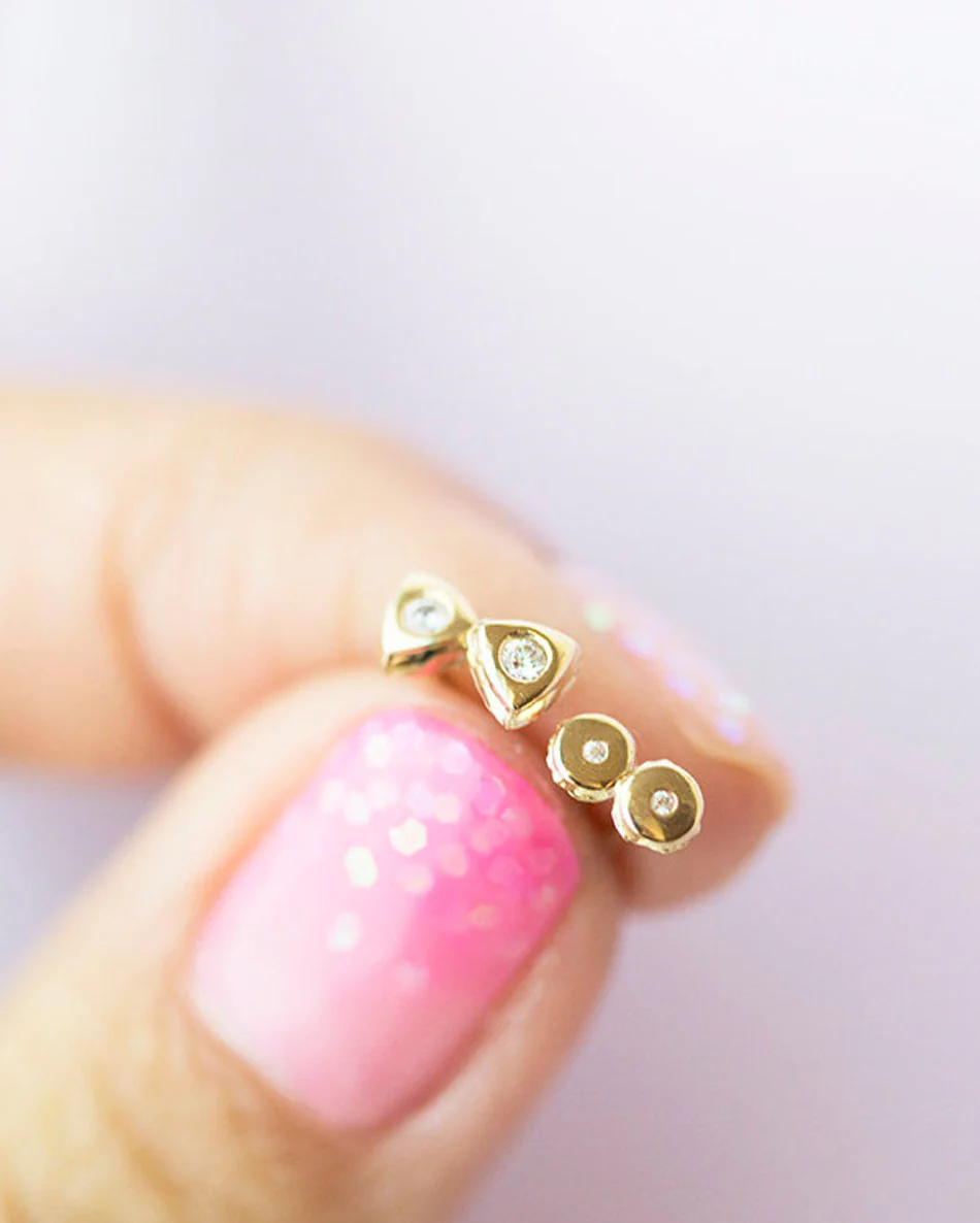 14k Triangle button Earrings - Image 7