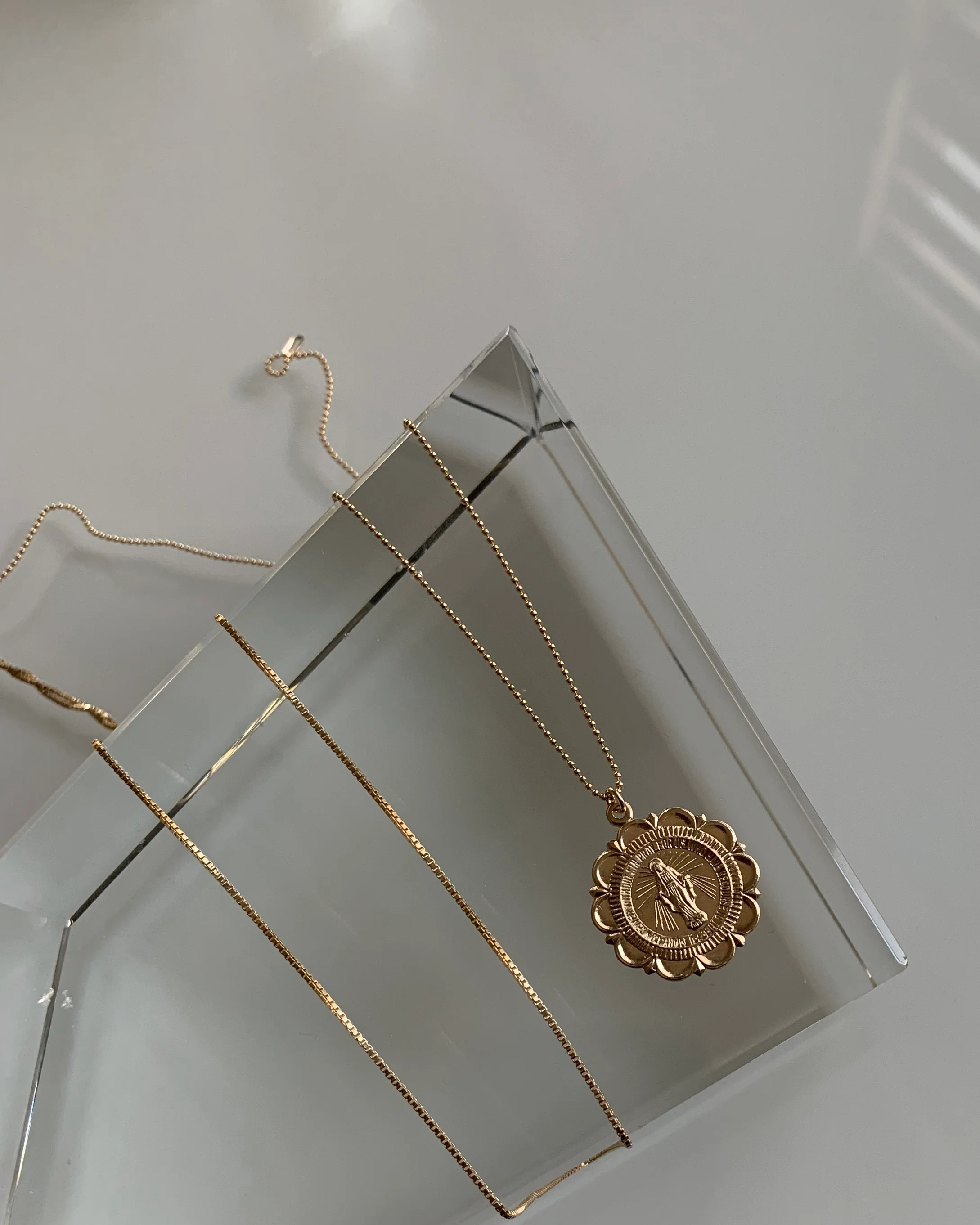 Virgin Mary Necklace - Image 8